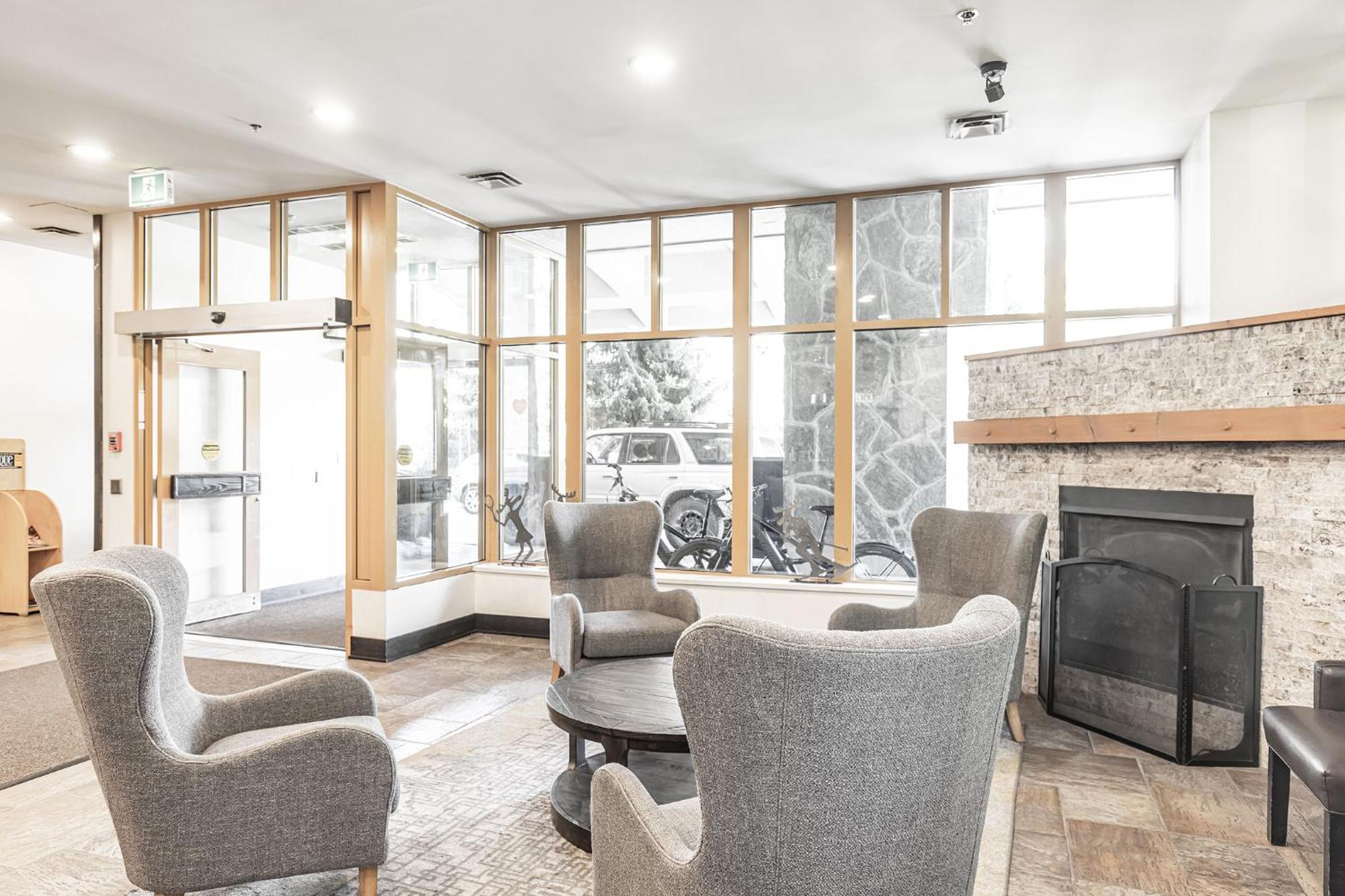 Cascade Lodge Premium Suite, With Pool & Hot Tub Whistler Exterior foto